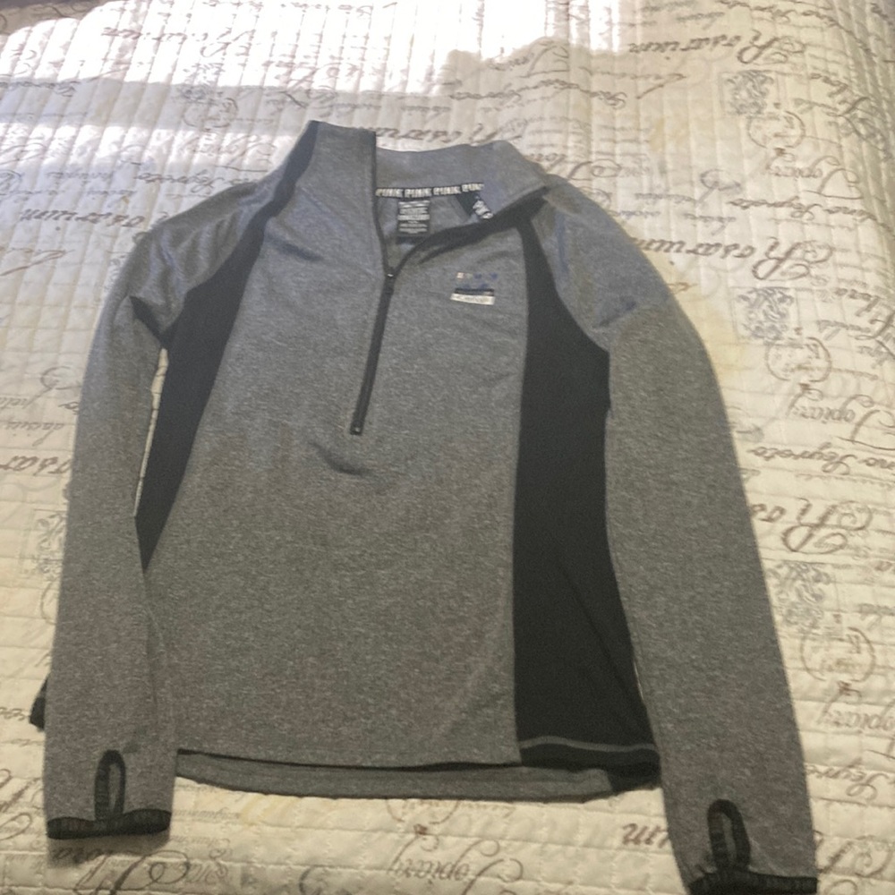 3/4 zip-up